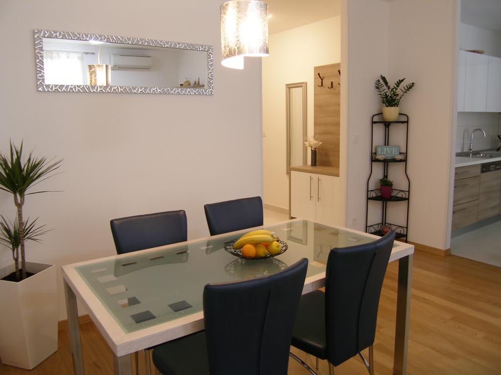 Momentum Apartment Split Chambre photo